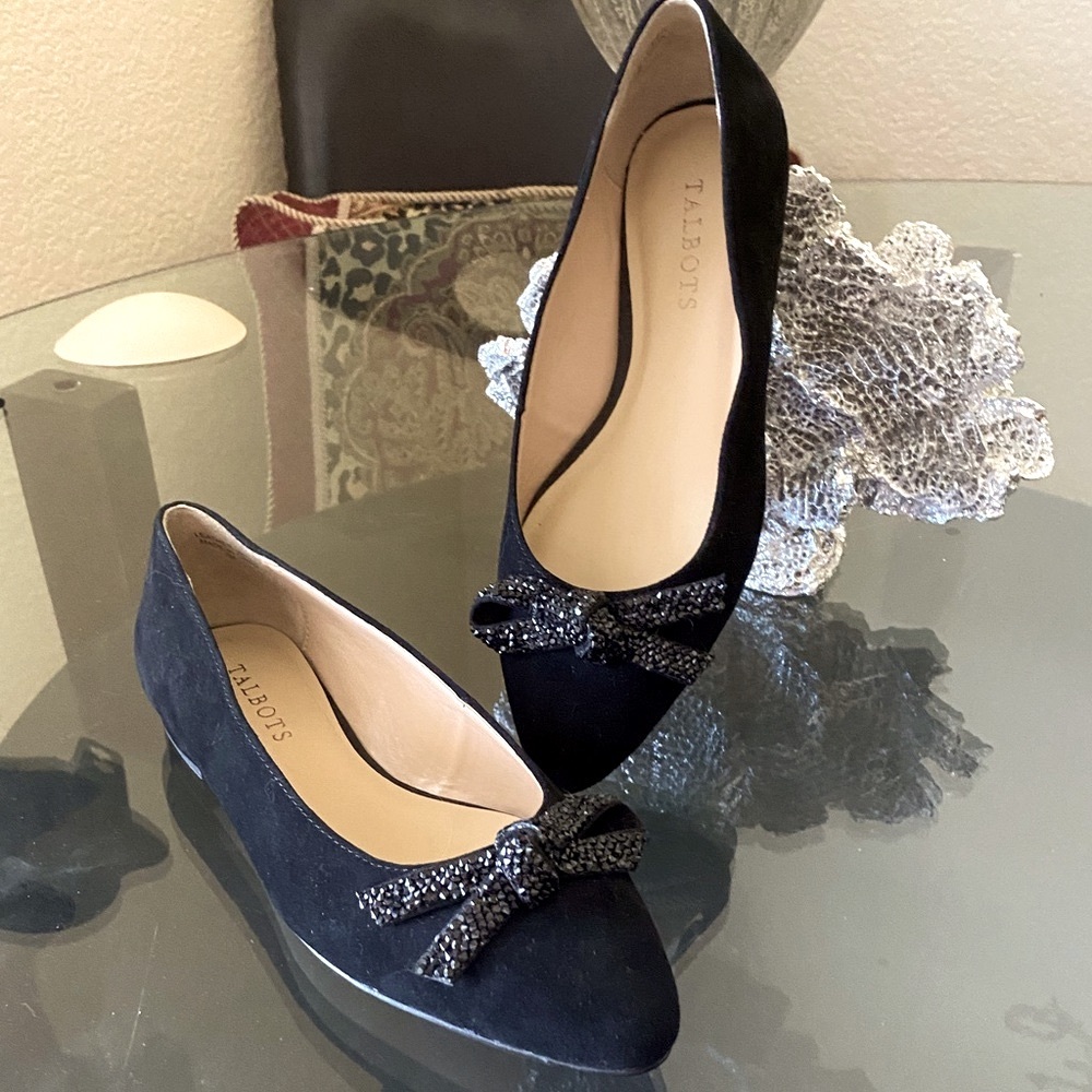 Talbots Black Suede Flats With bow Embellishments